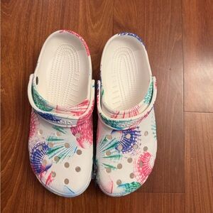 Crocs Classic Cyber Beach Clogs